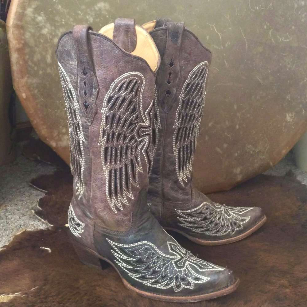 CORRAL A1241 distressed taupe/black winged cross black sequins cowgirl boots sz9